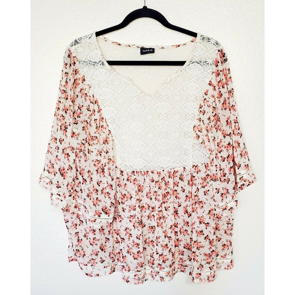 Torrid‎ Women's White & Pink Floral Embroidered Sheer Flowy Blouse. Size 0/L - Picture 2 of 5